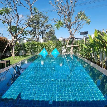 בורי ראם Baan Dalah Pool Villa מראה חיצוני תמונה