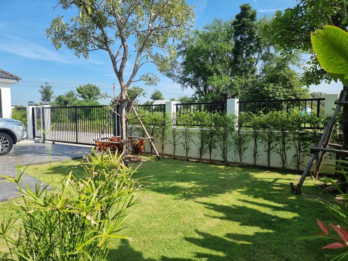 בורי ראם Baan Dalah Pool Villa מראה חיצוני תמונה